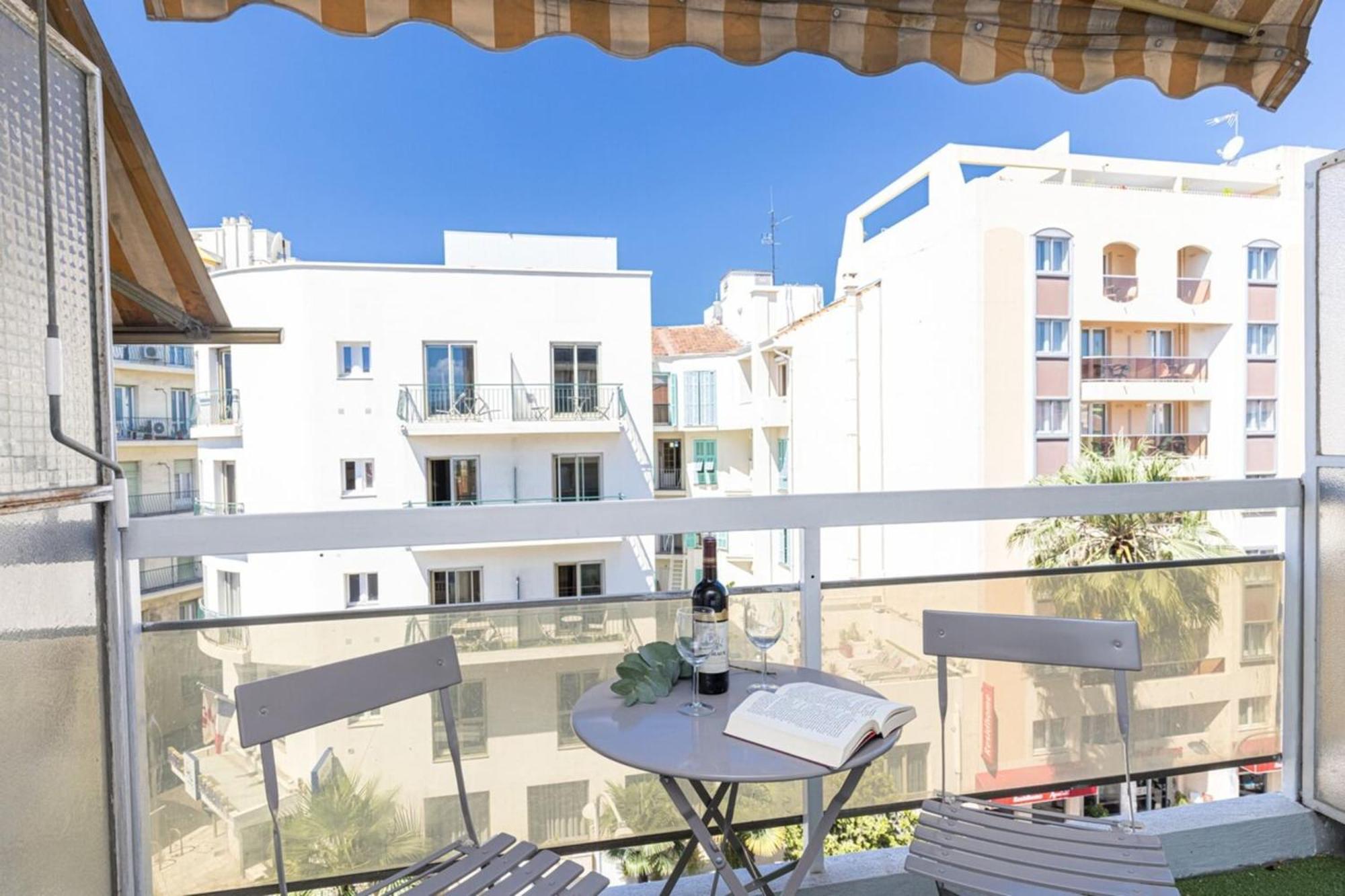 Grosso 4 - Studio With Balcony - Near The Sea Ницца Экстерьер фото